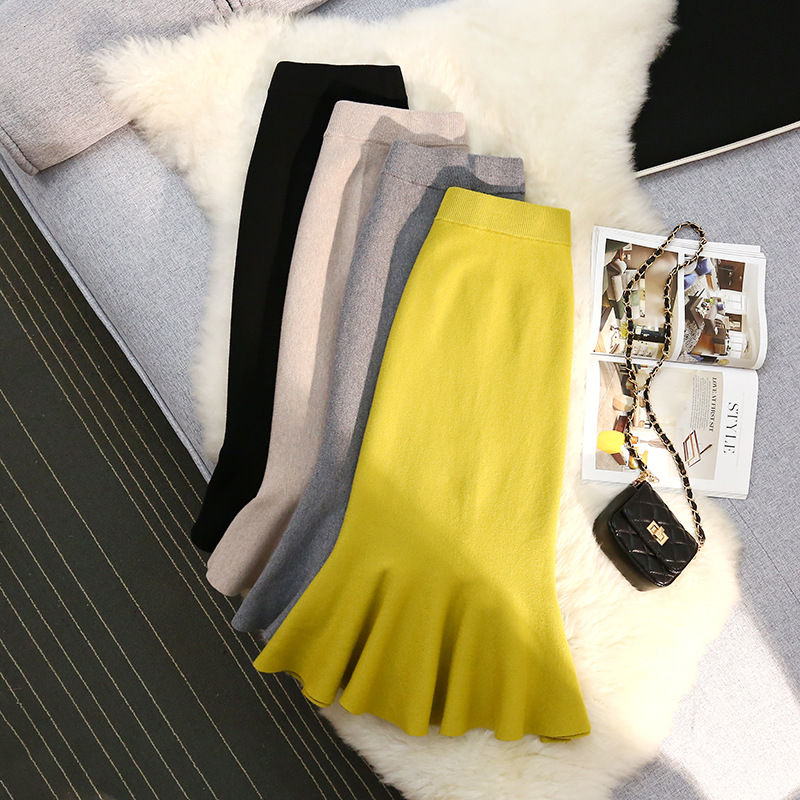 Knitted small waisted skirt 2024 autumn and winter French texture fishtail skirt retro high waist intellectual hip skirt thickened