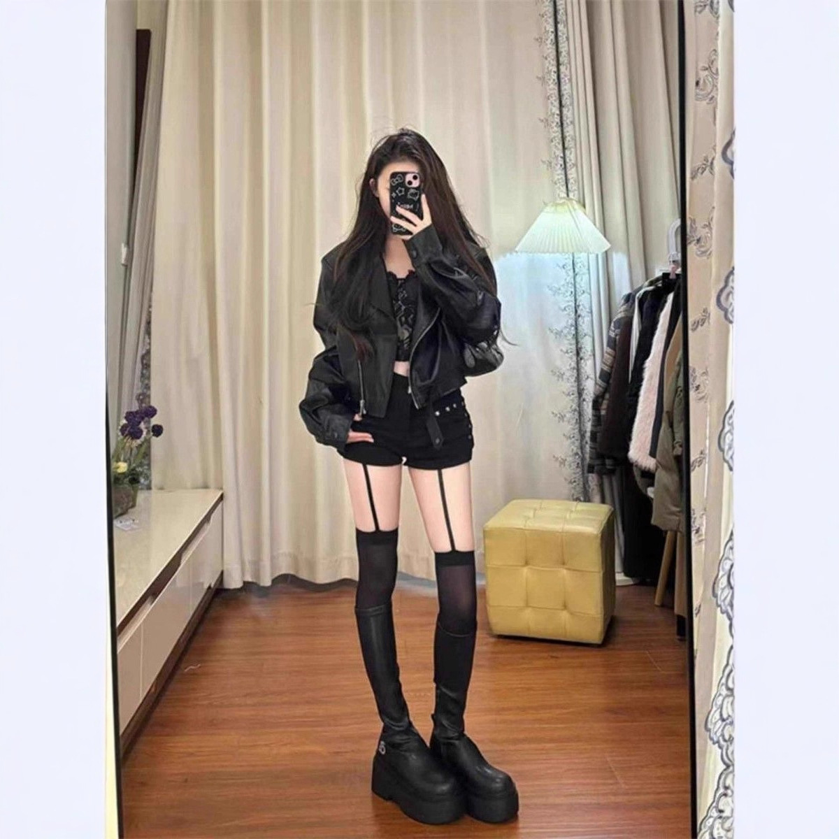 Picture of American hot girl black leather jacket female 2025 autumn small short motorcycle PU leather jacket sweet cool top