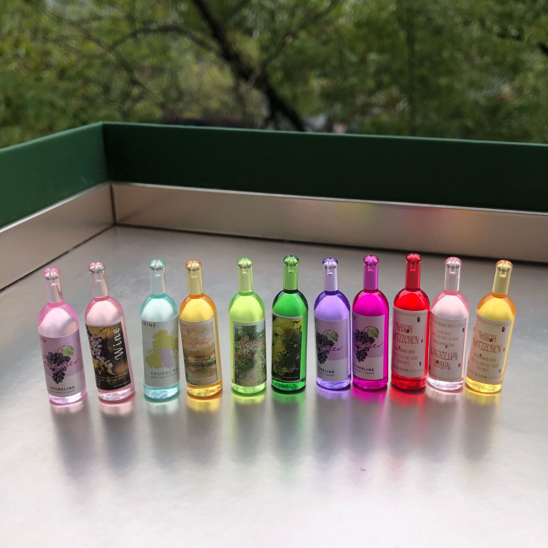 Simulated Miniature Wine Bottle DIY Doll House Refrigerator Magnet Toy Pendant Luggage Pendant Simulated Miniature Decoration