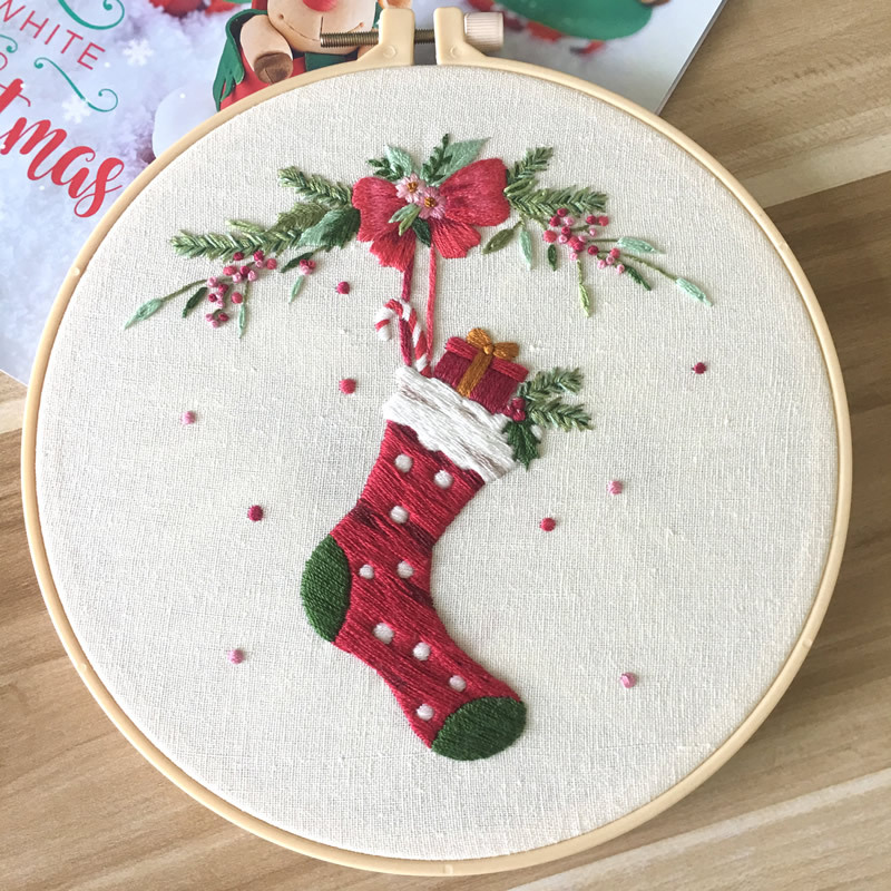 Picture of Original Christmas New embroidery diy handmade material bag cross-border British factory kit beginner thread embroidery Christmas