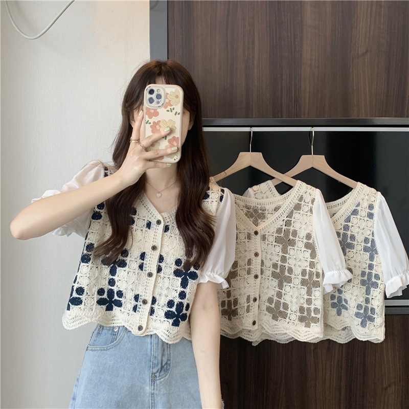 Real shot real price ~ new embroidered flower short sleeve shirt cardigan top lace shirt