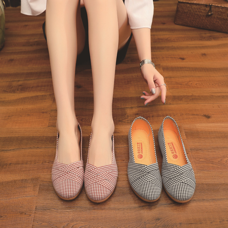 Spring and Summer New Women's Shoes, Old Beijing Cloth Shoes, Middle-Aged and Elderly Mother's Shoes, Comfortable Non-Slip Women's Flats, One-Step Tbottomon Soles