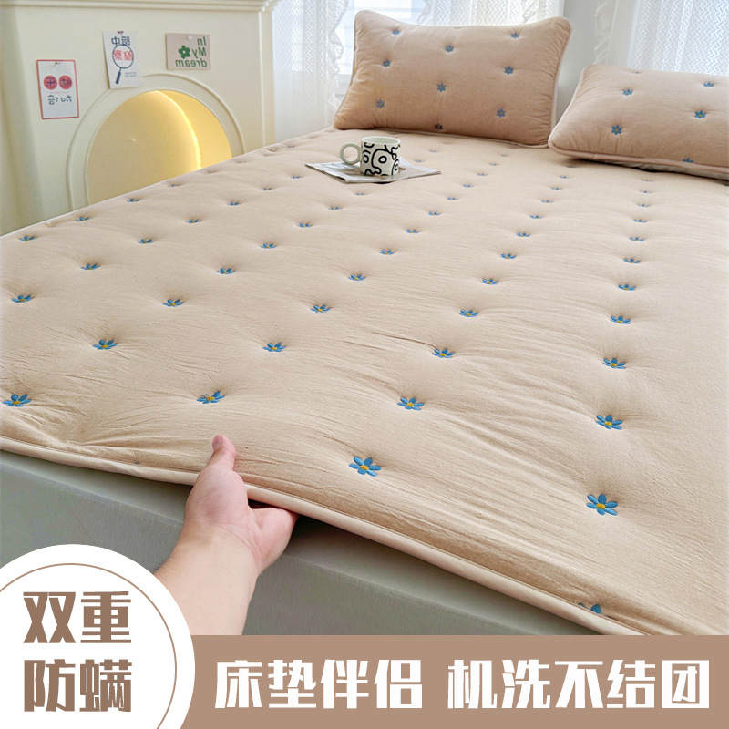 Picture of Pure Soy Fiber Foldable Mattress Cover Student Soft Cushion Thin Mattress Quilt Removable Protective Pad