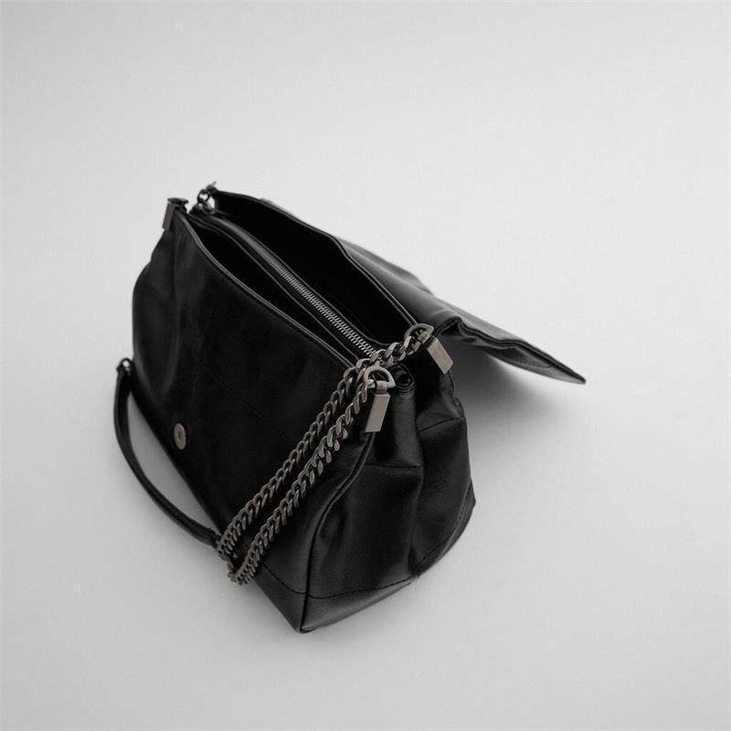 Picture of ZA cross-border Women's bag new large capacity commuter. Chain bag wandering bag Black Rock wind flip wandering bag