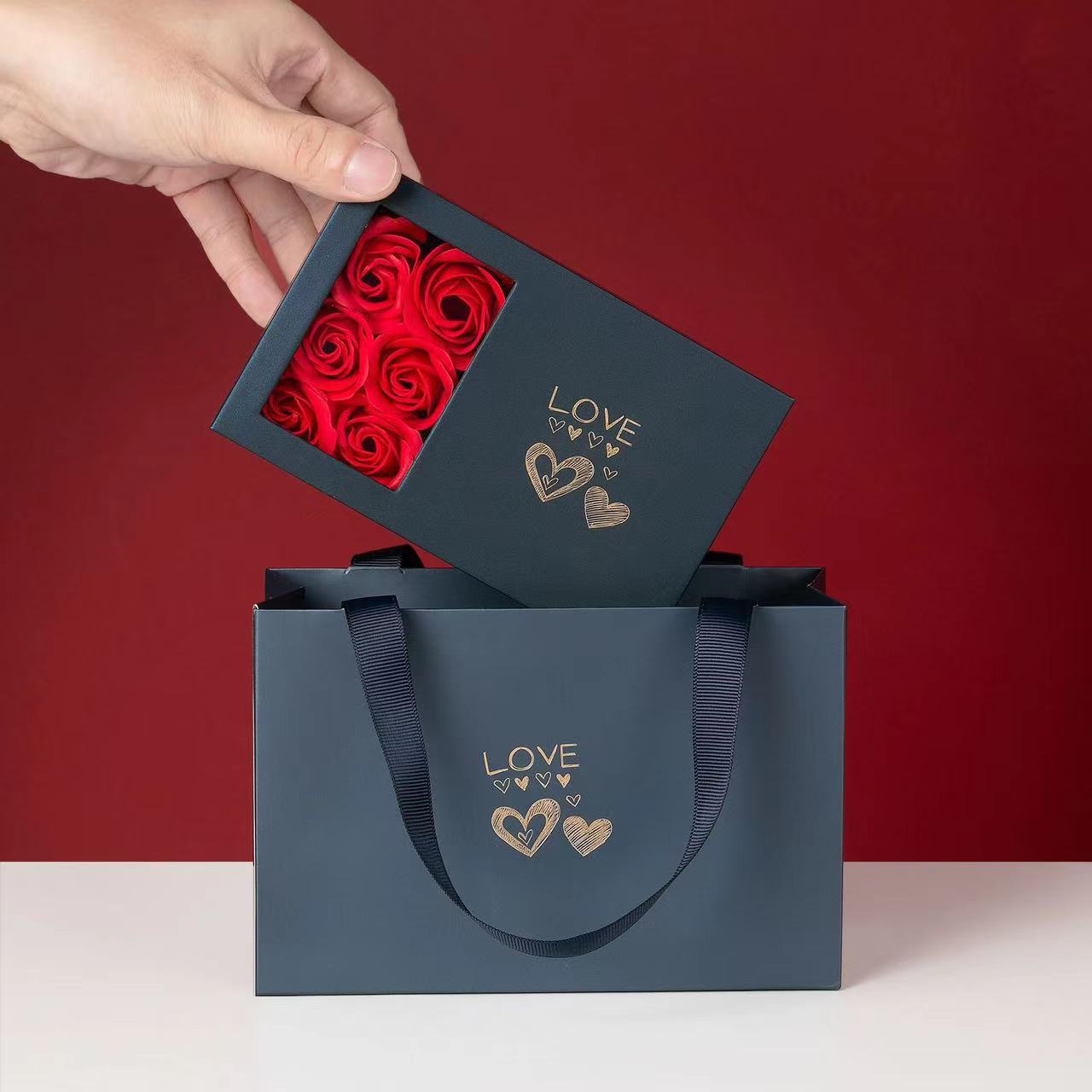 Love Gesture Six Roses Gift Box Pendant Bracelet Necklace and Other Jewelry Universal Gift Box