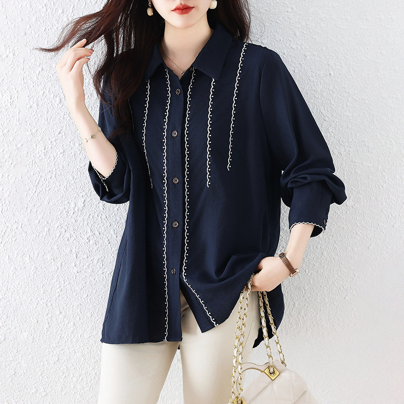 Picture of Real Shot of Ready-Made Large Size New Style Lace Tencel Shirt Slightly Fat Sister Women's Clothing 2025 Autum