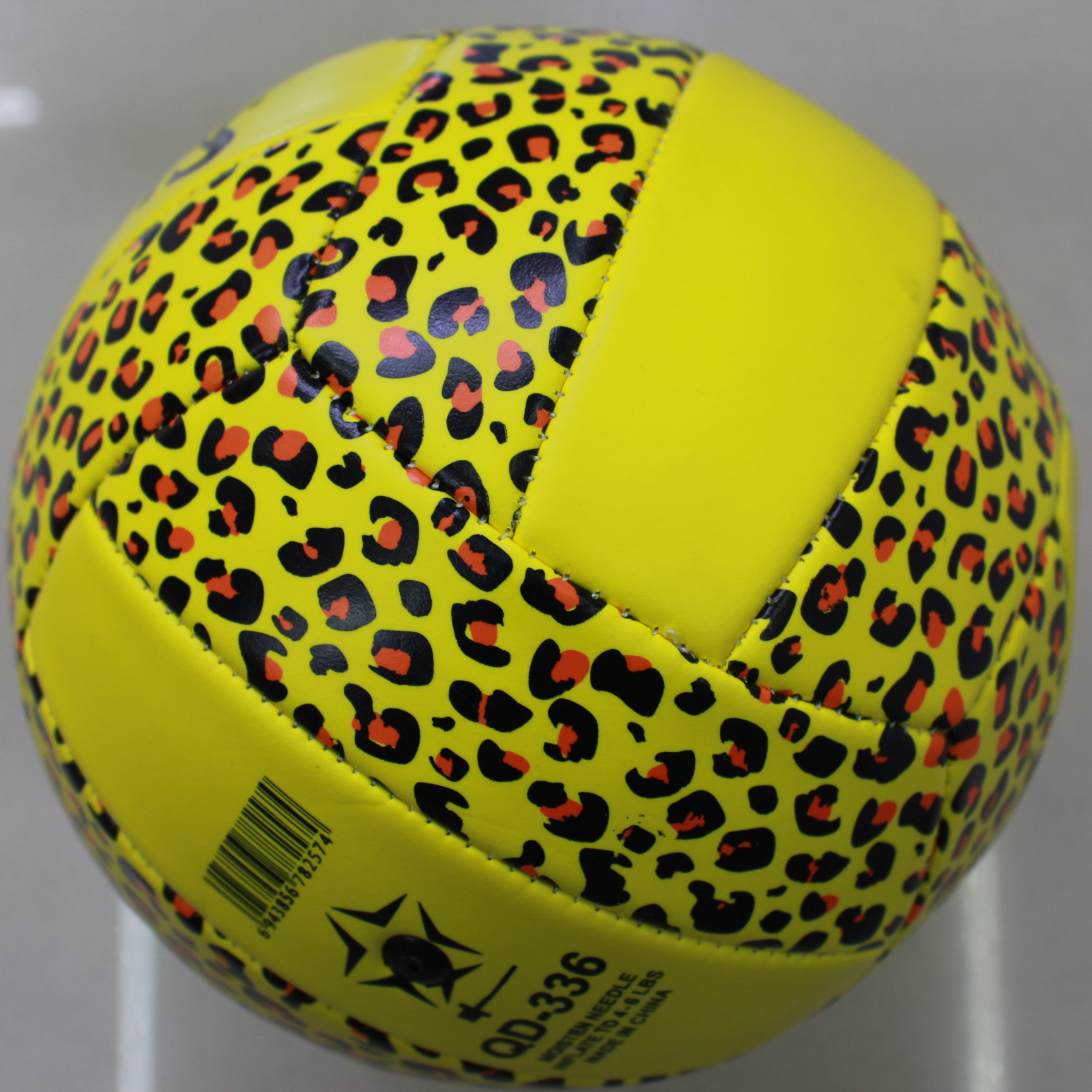 Picture of No. 5 Leopard Print Volleyball High-Foam Soft Volleyball for High School Entrance Examination Professional Standard Competition Can Be Made to Order and Can Be Shipped on Behalf of Others