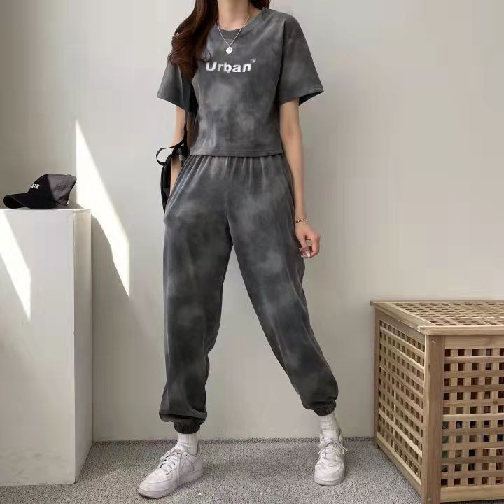 Fashionable Round Neck Suit for Women 2025 Summer New Korean Style Casual Short-Sleeved Sportswear Two-Piece Set for Women Trendy