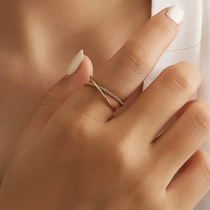 Picture of European and American personality temperament simple double ring twist ring ladies elegant sweet ring stainless steel fashion jewelry