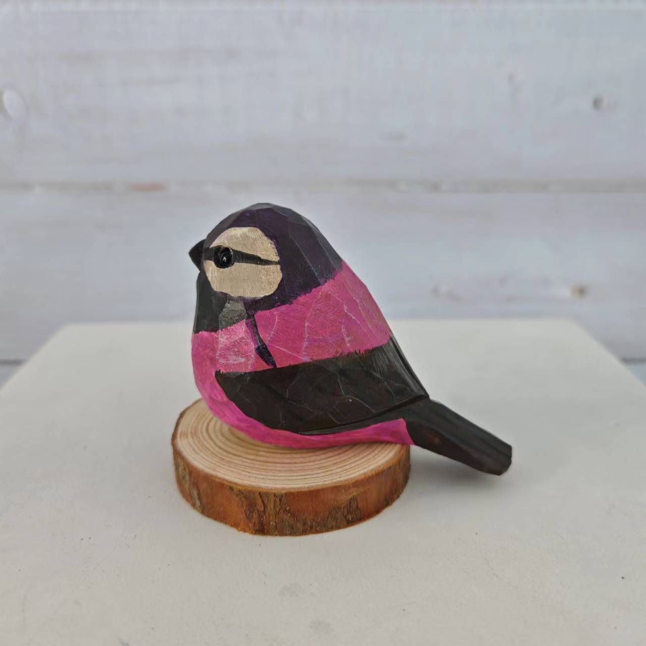 Picture of Bird Wood Carved Ornaments Cute Children's Toys Birthday Gift Hand Carved Colored Healing Desktop Ornaments Animals