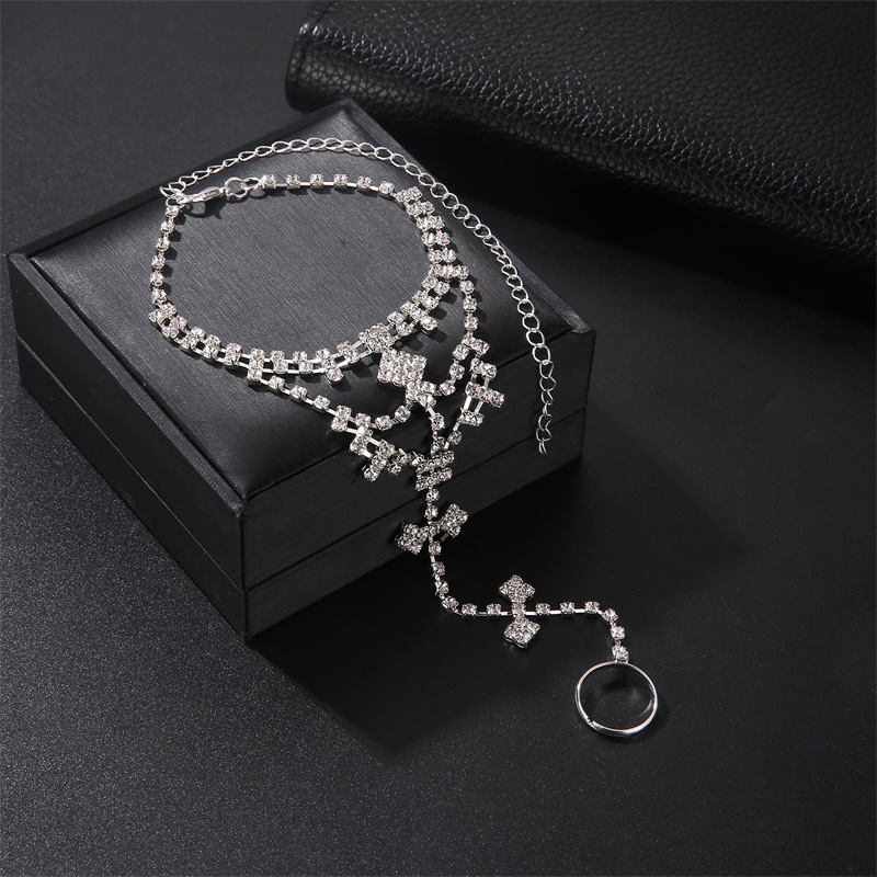 Picture of New Foot Fashion Crystal Tassel Toe Anklet European and American Popular Women's Beach Casual Foot