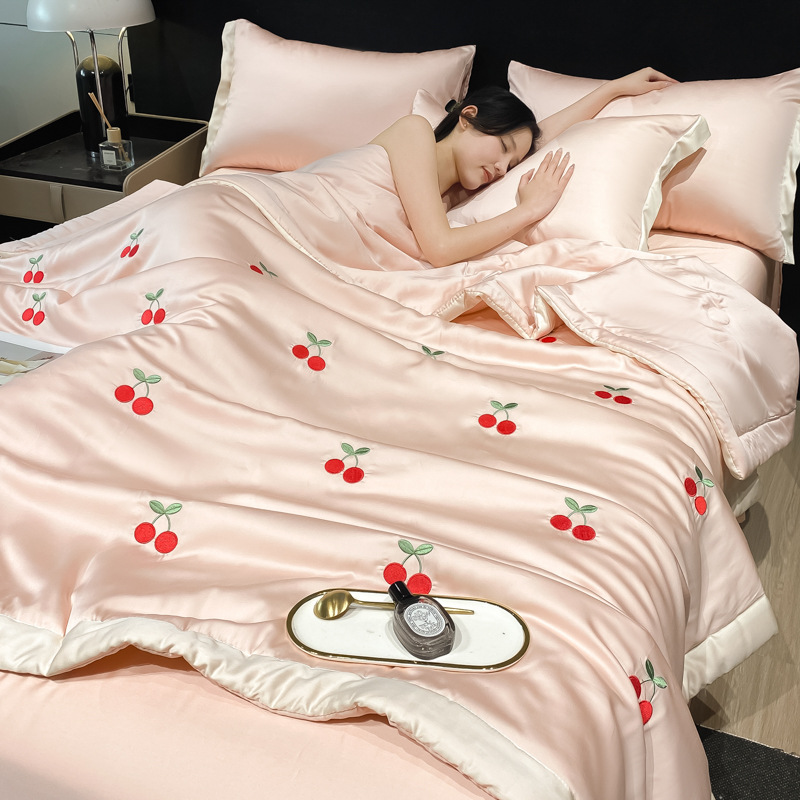 Picture of Cool Silk Summer Cool Quilt Four-Piece Set Non-Silk Tencel Gift Summer Quilt Three-Piece Dormitory Thin Summer Air-Conditioned Quilt