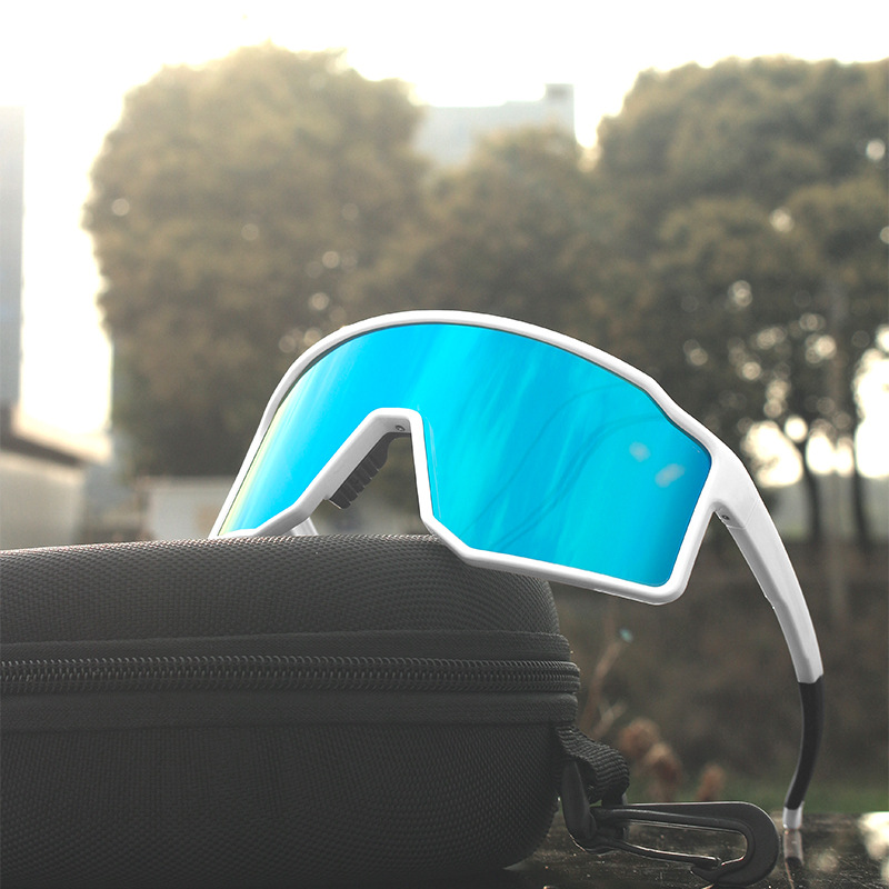 Picture of Amazon Cross-Border Large-Frame Men's and Women's Mountaineering Goggles Outdoor Sports Day and Night Windproof One-Piece Cycling Glasses