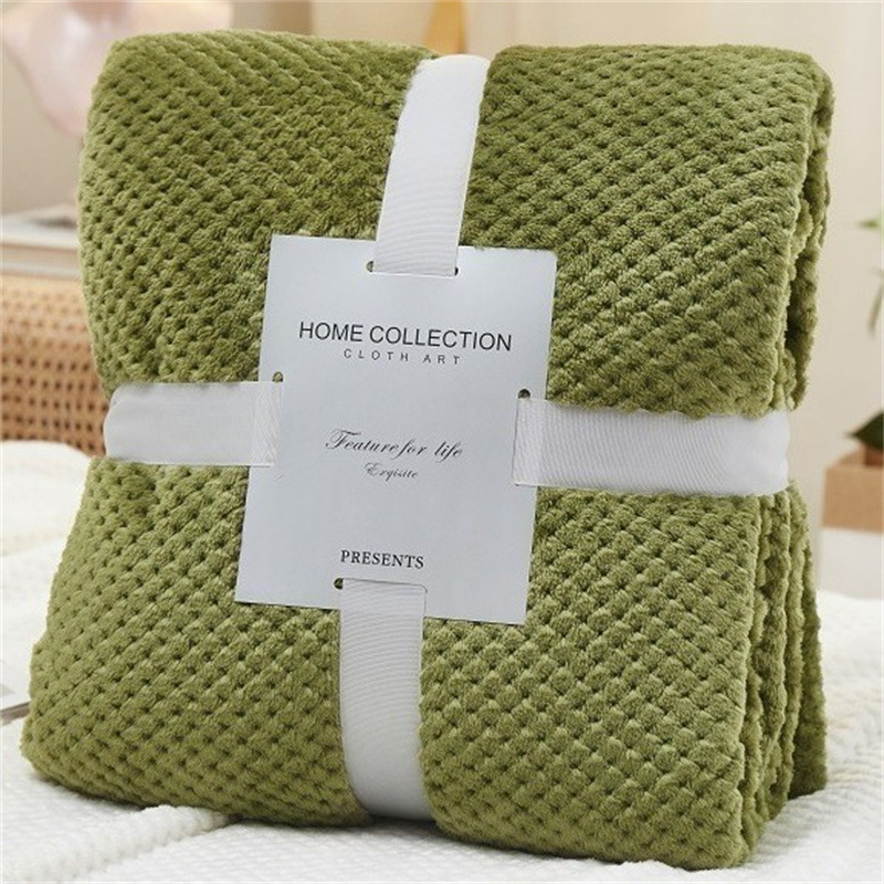 Picture of Pineapple Plaid Blanket Flannel Blanket Office Nap Blanket Air Conditioning Blanket Coral Velvet Thickened Velvet Blanket Wholesale