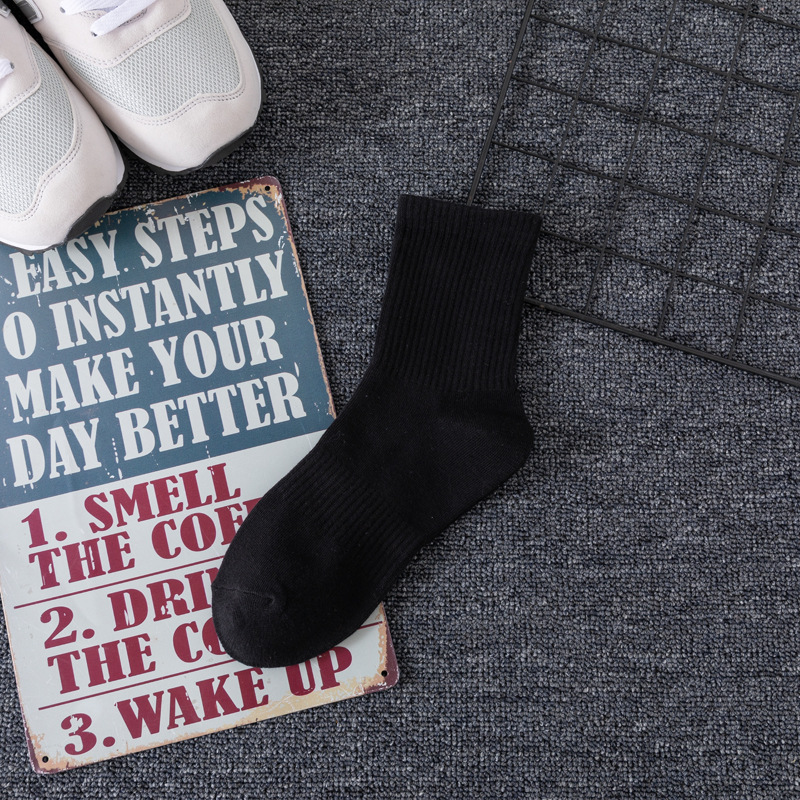 Picture of Socks New Wholesale Solid Color Mid-Calf Socks High Elastic Sports Socks Thickened Towel Bottom Black and White Men's Socks Zhuji Socks