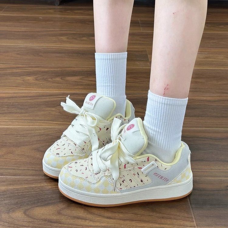 Korean-style Cranberry Color Niche Board Shoes Women's Instagram Popular 2024 Autumn New All-match Sports Casual Bread Shoes