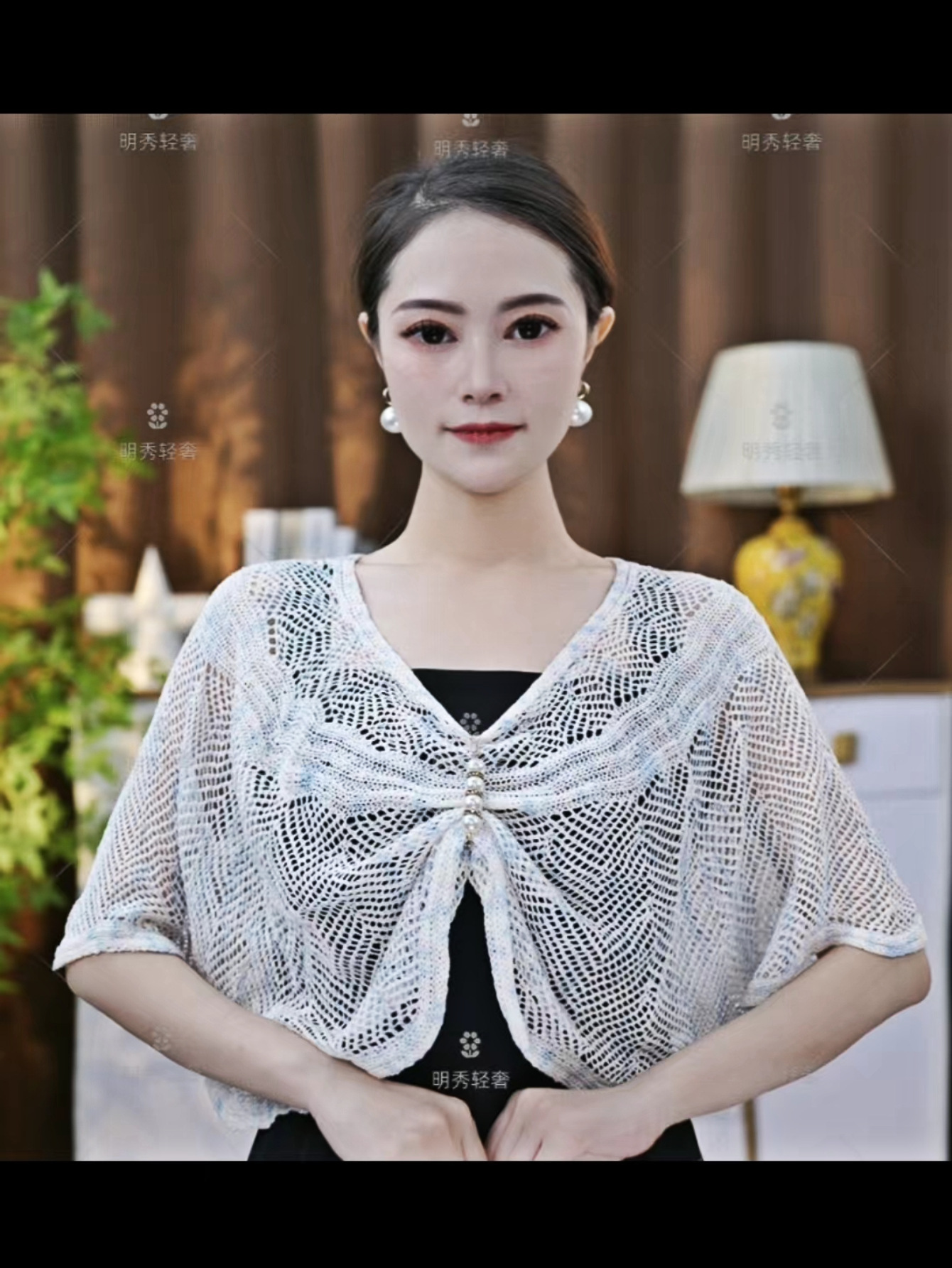 Picture of Women's Winter Pullover Neck Warmer, Solid Color Korean Style Versatile Neck Wrap, Knitted Ice Silk Pullover Small Cape Shawl