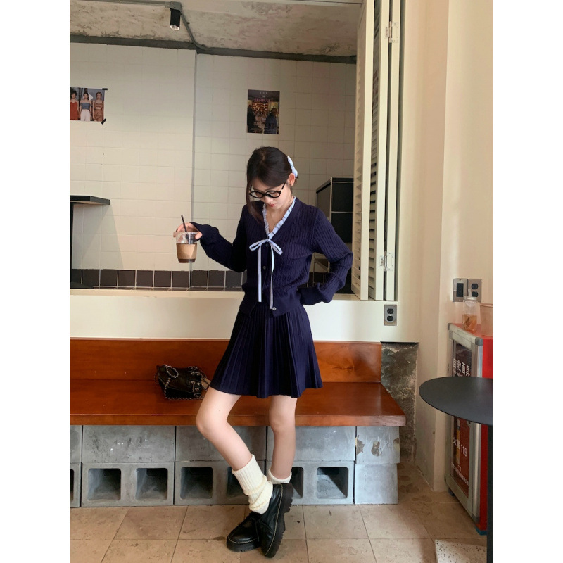 Xi Pineapple College suit Women's Autumn and Winter 2024 New Age-reducing Set of Wear High-end Knitted Two-piece Suit