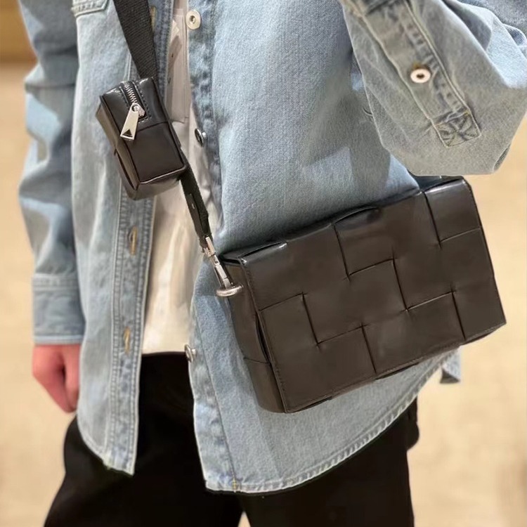 2025 New Cowhide Woven Bag Small Square Bag Fashionable Commuting Easiest for Match Soft Leather Shoulder Crossbody Bag Casual Trendy Cool