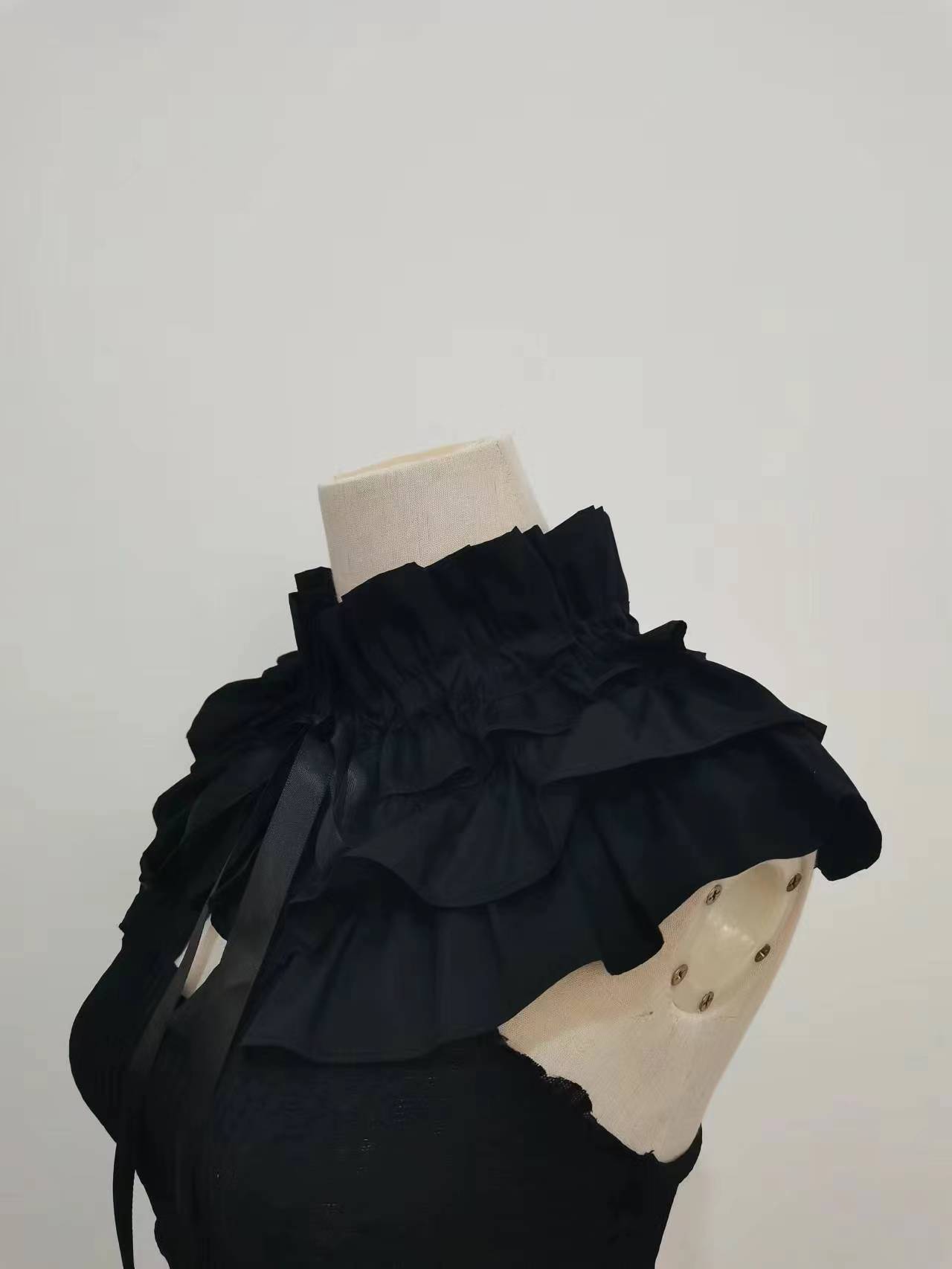 Picture of Pure Cotton Pleated Ruffle Adjustable Collar for Women, French Stand Collar, Pleated Multifunctional Detachable Collar, Total Length 75cm, Turn-Down Collar