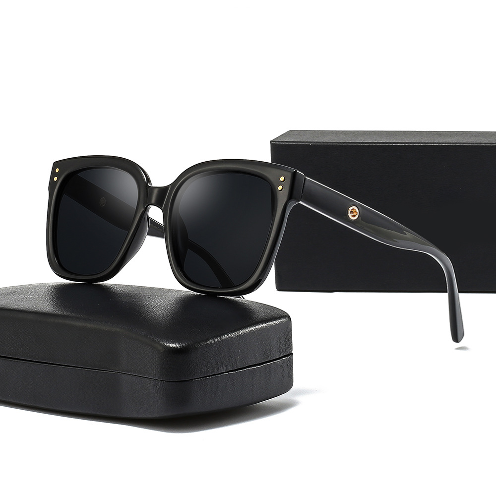 Picture of Hot-Selling New Gm Sunglasses for Women, High-End, Anti-Uv, Big Face, Slimming Look Sunglasses, Men's Driving Polarized Glasses