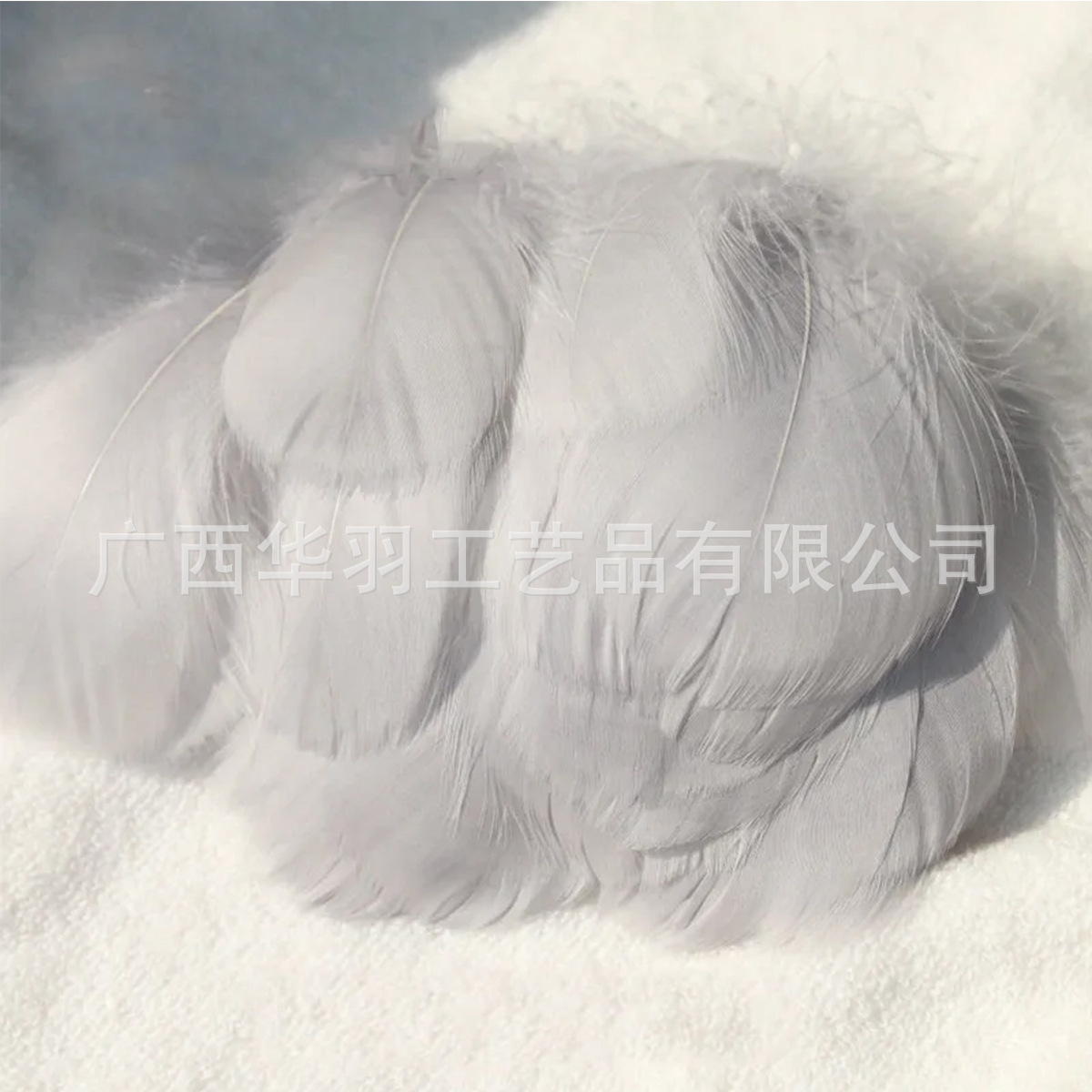 Picture of Colorful feather small floating decoration dream Macaron color birthday gift box filler goose feather wave ball diy dream catching