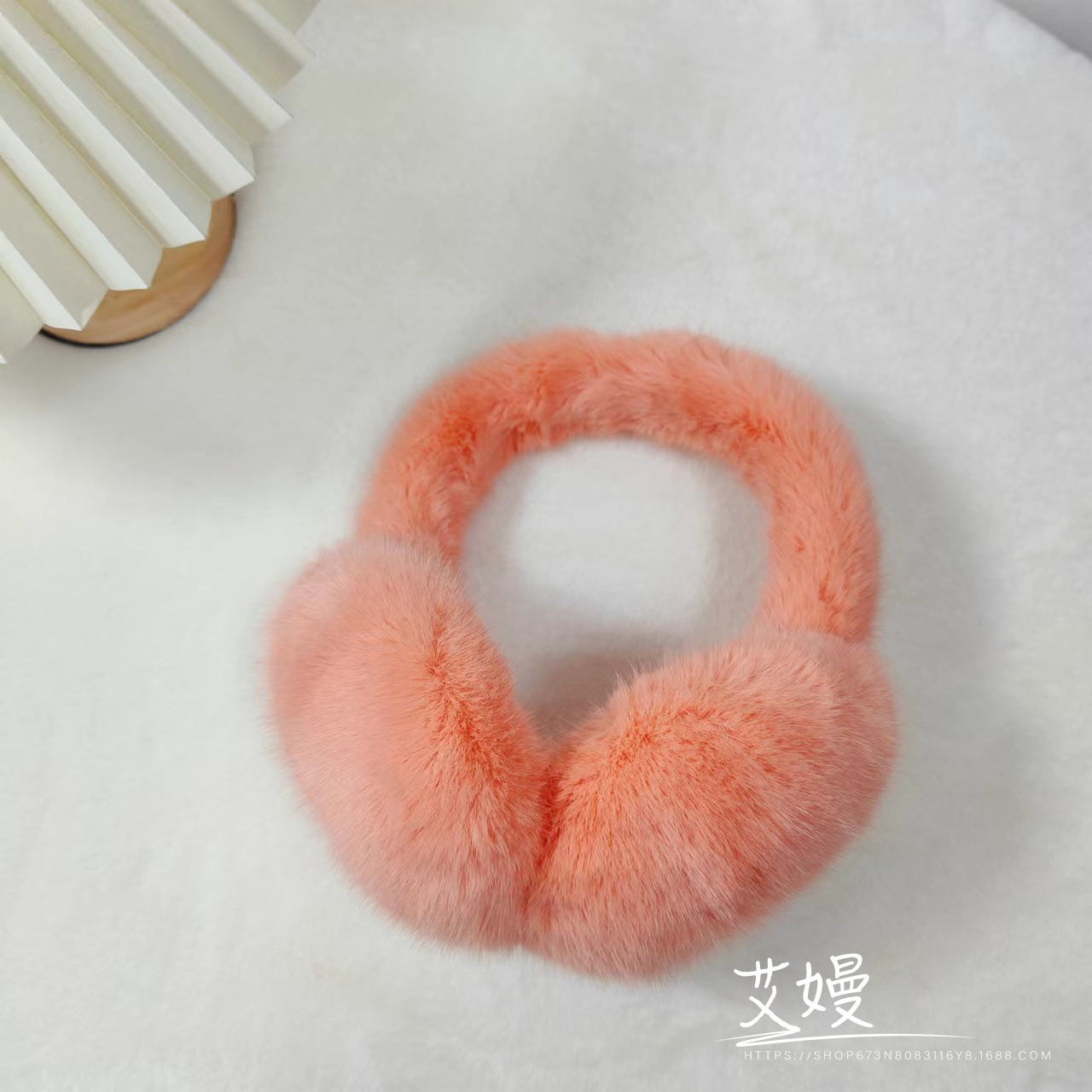 Picture of Earmuffs Women's Winter Warm Earmuffs Earmuffs Earmuffs Cycling Anti-freeze Ear Protection Thickened Plush Students All-match Cold-proof Ear Warming