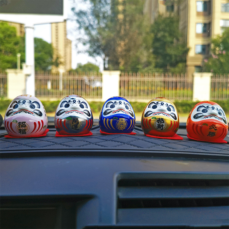 Picture of Japanese-style Dharma ornaments Japanese ceramic Dharma eggs Kaiyun Dharma trumpet mini lucky cat car decorations