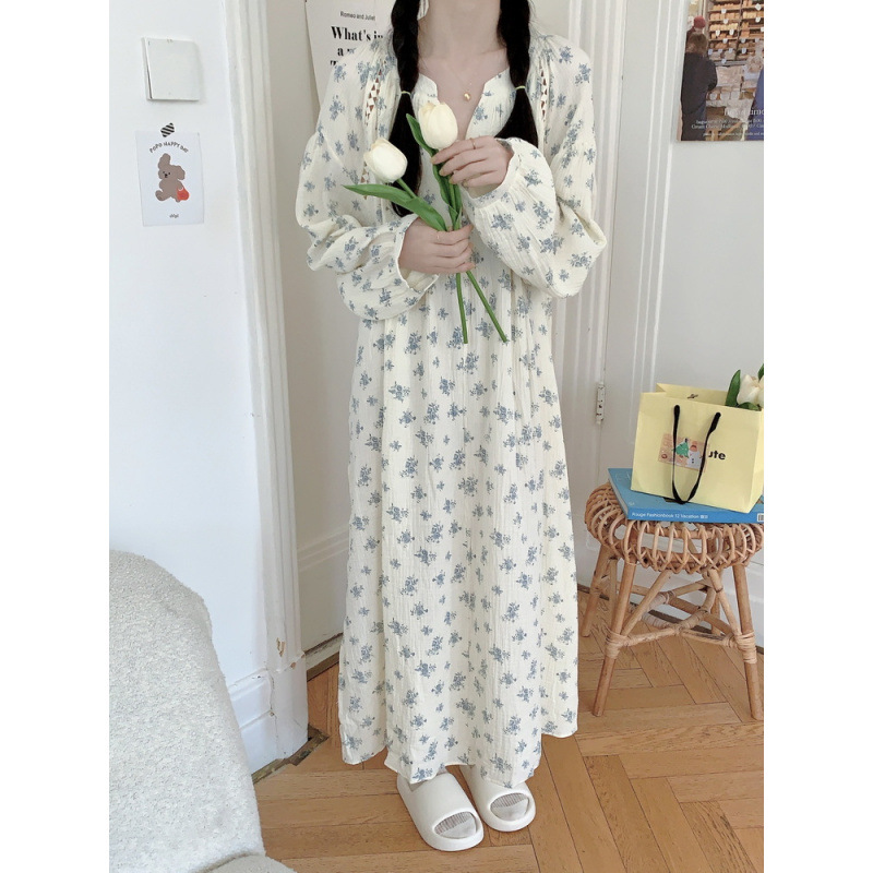 Real shot of 2025 autumn new floral pearl buttons cotton yarn long-sleeved nightdress pajamas loungewear women's foreign trade wholesale