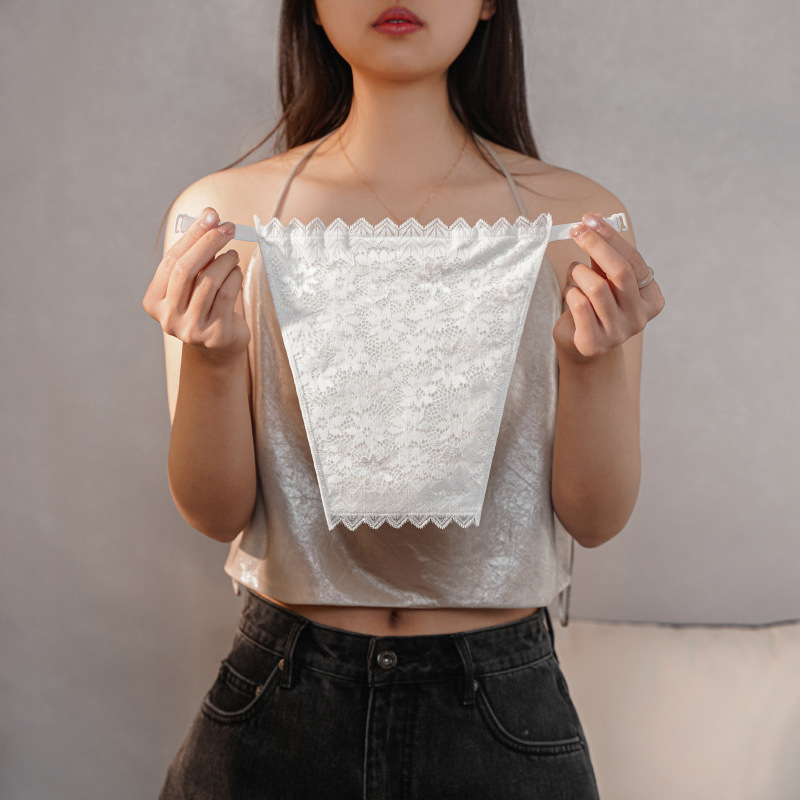 Picture of A variety of flower-shaped chest lace single-layer double-layer anti-running light leakage tube top breast covering breast cloth one-piece anti-light leakage