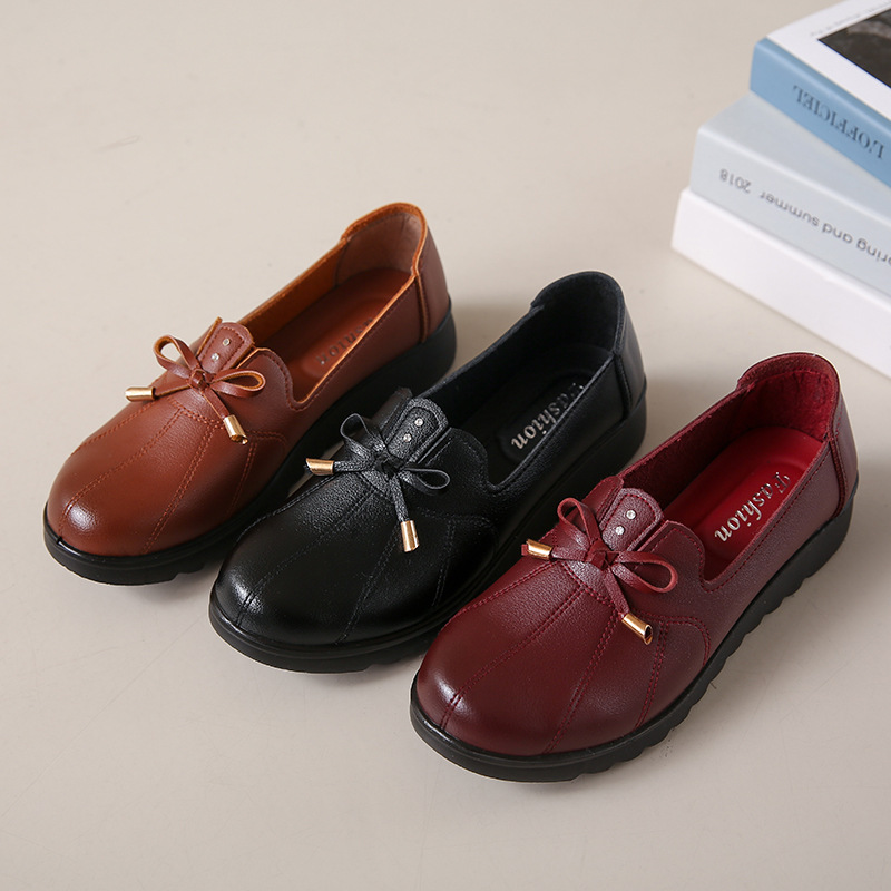 Old People's Shoes Women's Spring and Autumn Mother's Shoes Soft-soled Women's Comfortable Leather Shoes Flat-soled Work Shoes Non-slip Lightweight Middle-aged and Old People