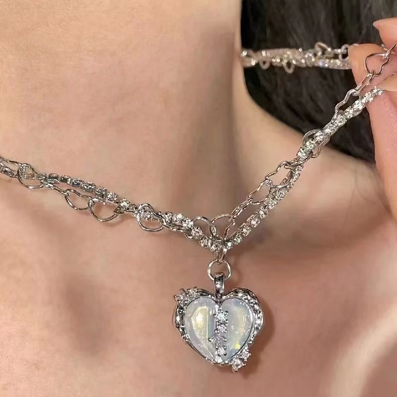 Necklace Sweet Cool Style Jewelry Titanium Steel Zircon Necklace Sweet Cool Necklace Women's All-match Love Pendant Collarbone Chain Jewelry