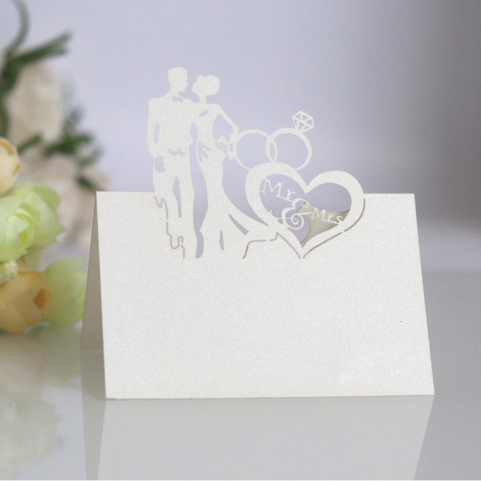Picture of Hollow wedding banquet layout pink love wedding seat card bride bride decoration table card spot wholesale