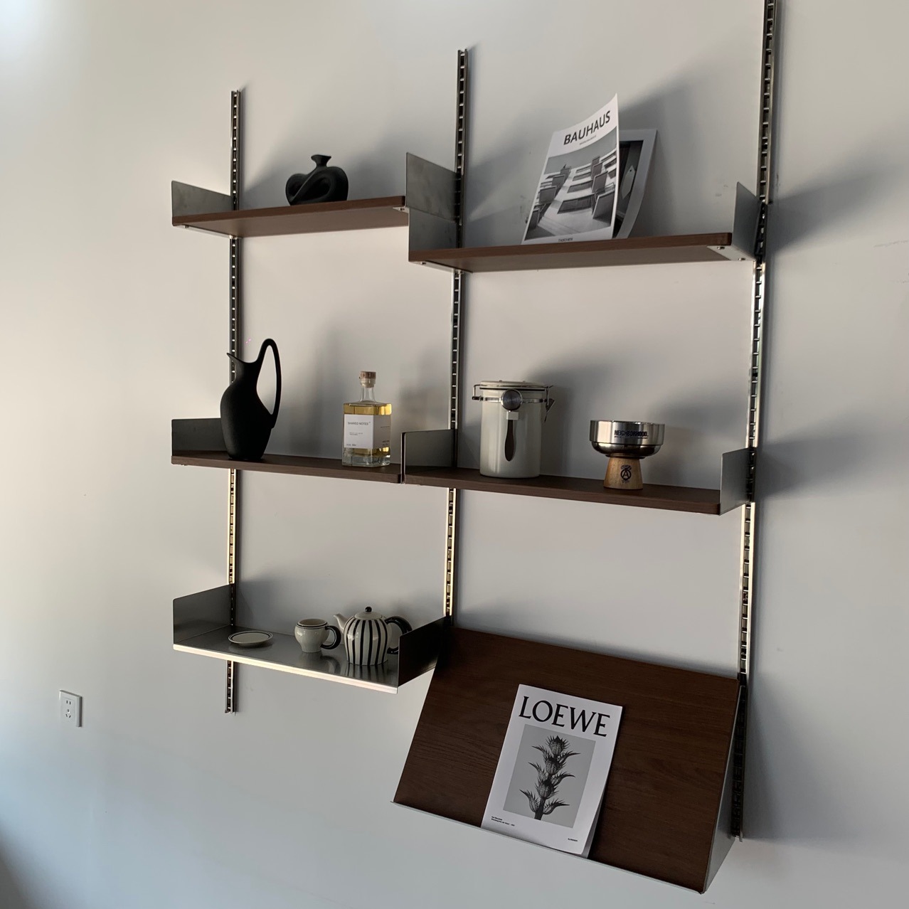 Vitsoe Track Second-Hand Storage Rack Living Room Background Wall Decoration Adjustable Bookshelf Home Wall Display Rack