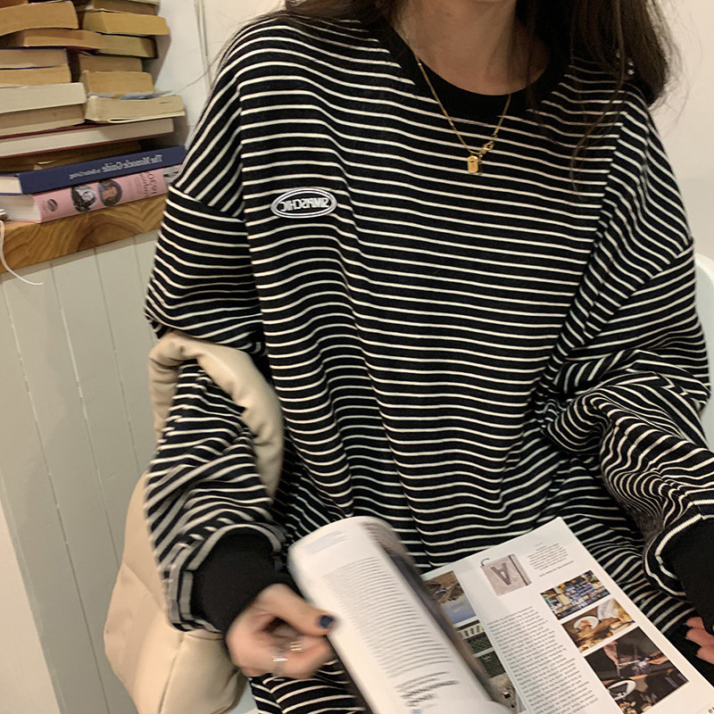 Picture of Striped T-Shirt Base Layer for Women, 2025 Autumn New Round Neck Long-Sleeve Sweatshirt, Korean Style Tops, Women's Clothing for Export
