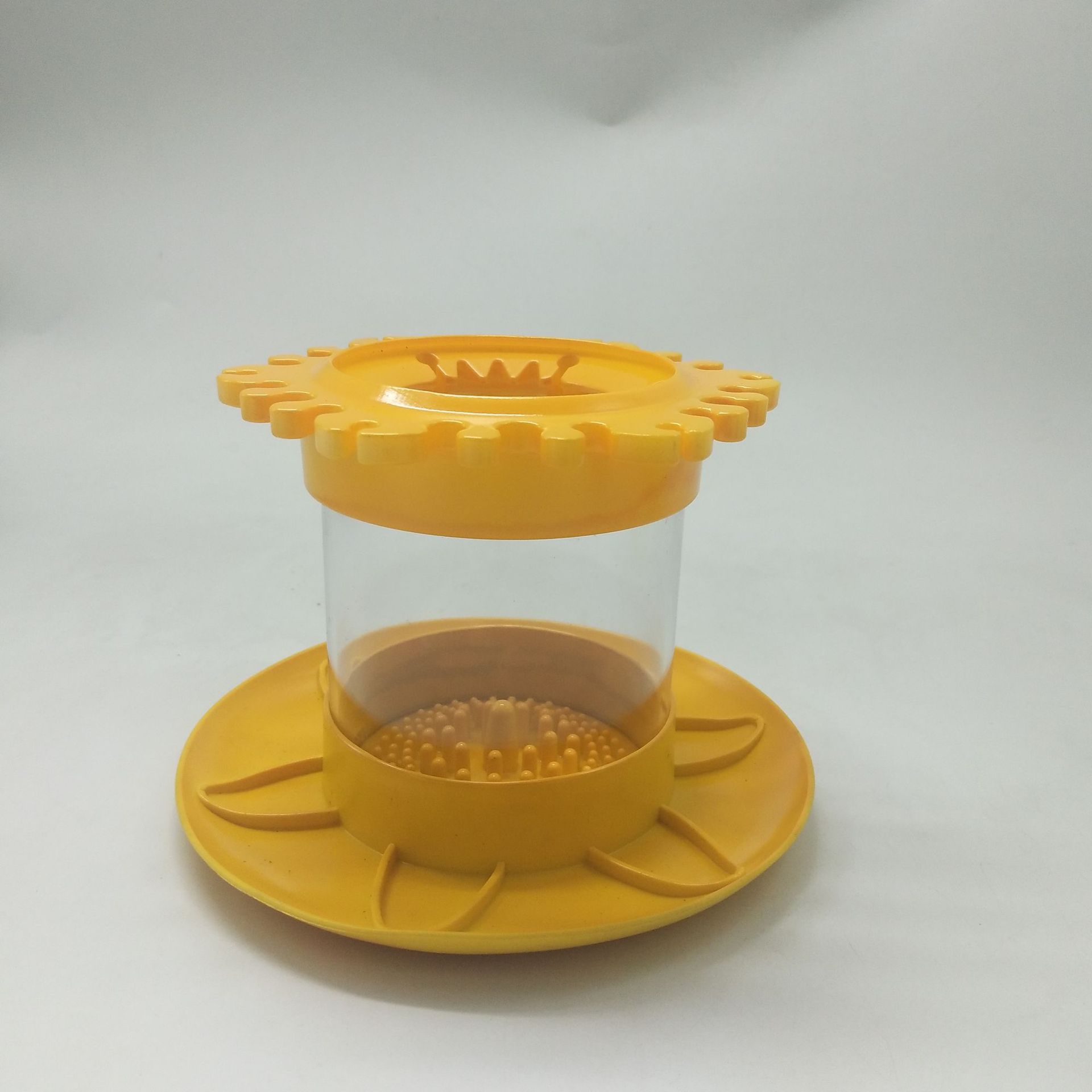 Removable brush makeup brush cleaner cleaner round transparent brush holder can put all kinds of art color pen