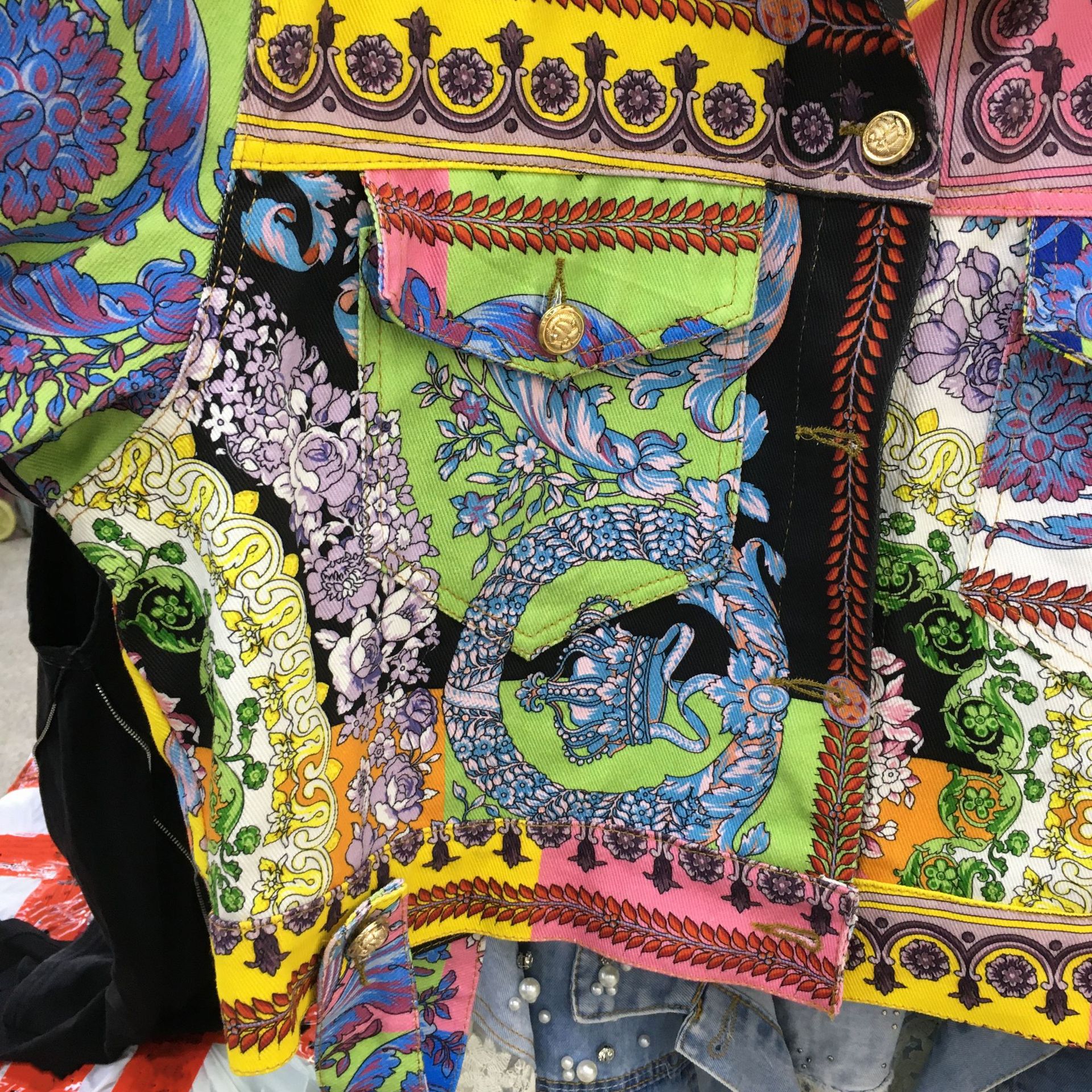 Picture of European Station 2025 Spring and Autumn New Fashion Retro Western Style Korean Print Small Denim Short Jacket Women's Trendy