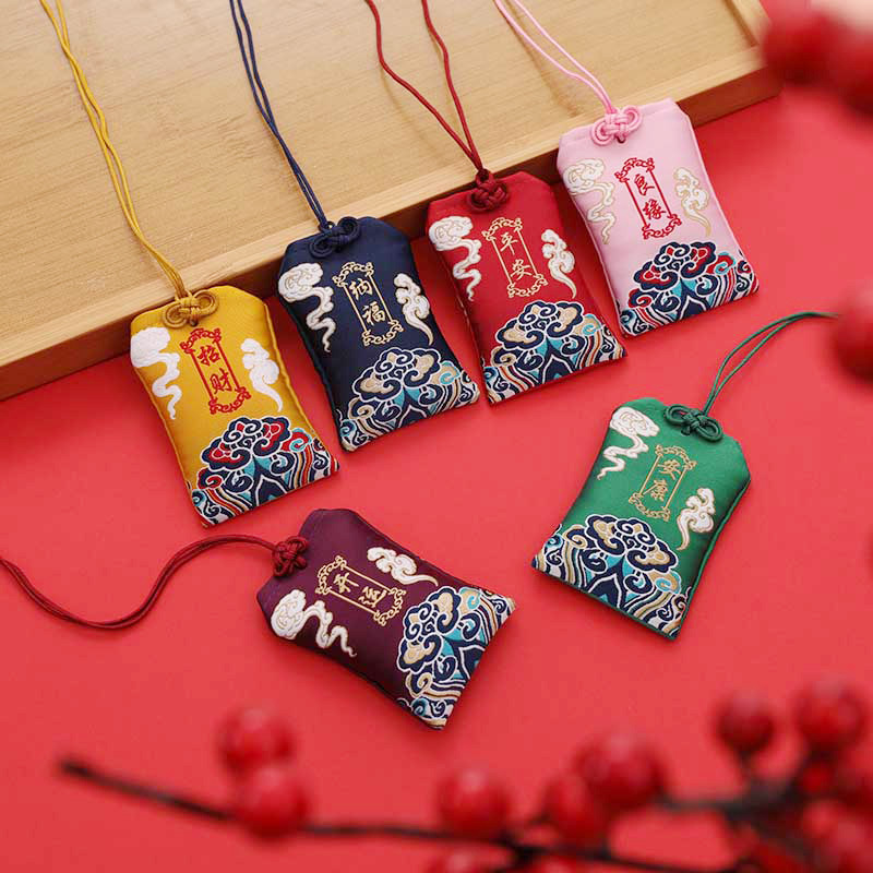Picture of Wholesale Hanging Neck Chinese Embroidery Prayer Bag Small Purse Brocade Sachet Amulet Lucky Bag Guard Sachet Empty Bag