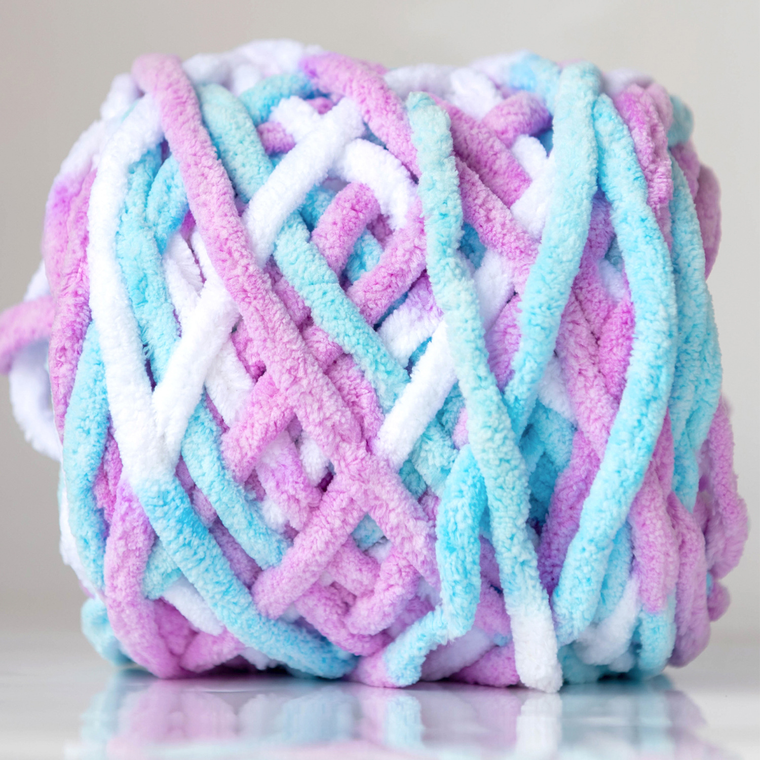 Picture of [Cross-border] Duan Dye Color Single-strand Ice Strip Wool Hook Shoes Hand-woven Carpet Line Coarse Wool Scarf diy