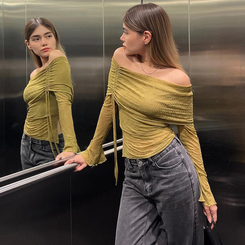 Picture of Jfl154 European and American Ins Style Women's Clothing 2025 Summer New Pure Lust Style Sexy One-Line Collar Off-Shoulder Long-Sleeved Knitted