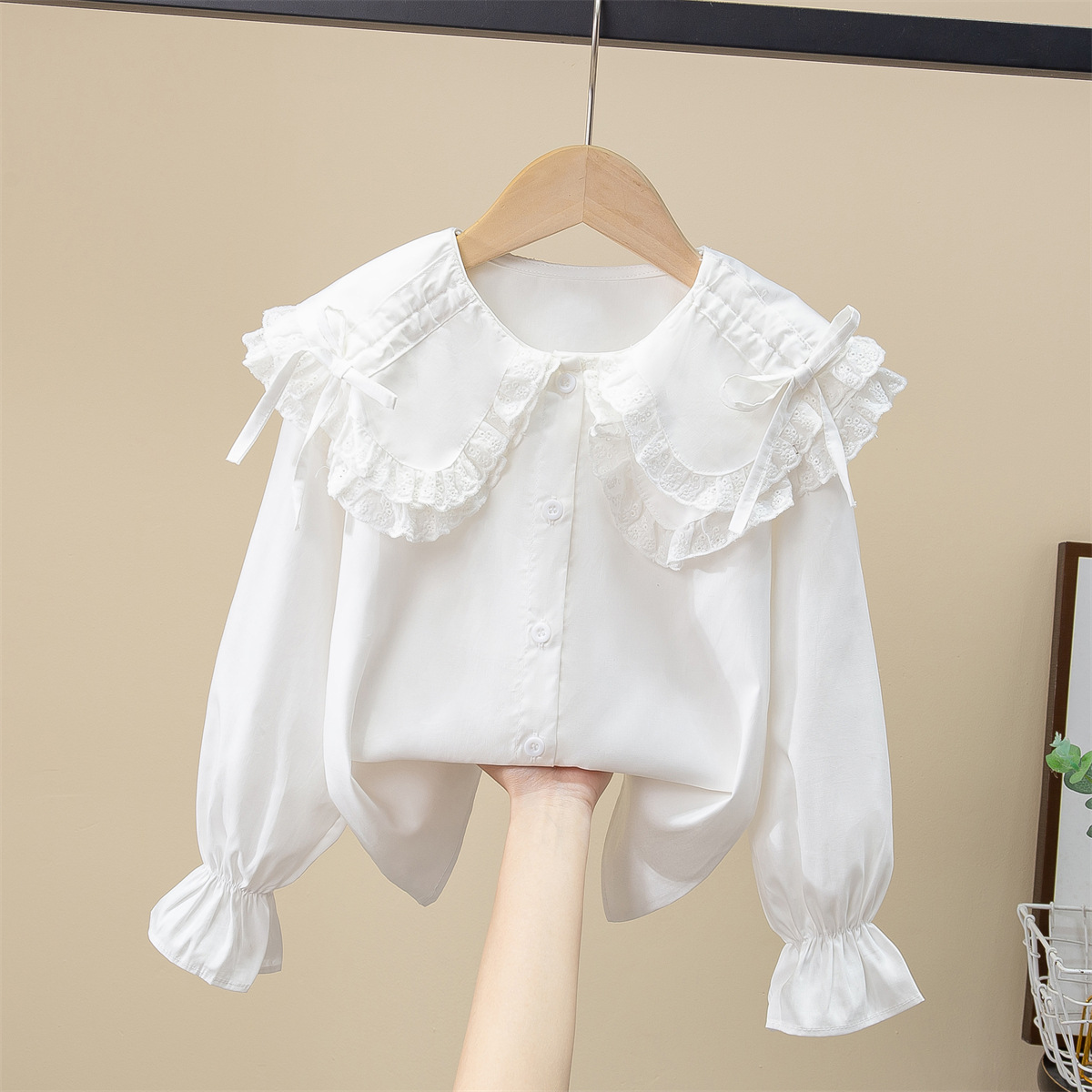 Picture of Girls' shirt Spring and Autumn new children's lapel white cotton long-sleeved shirt spring girls' casual top