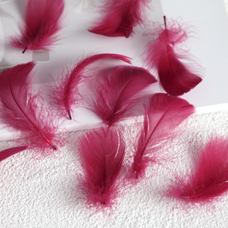 Picture of Manufacturer Wholesale Macaron Colorfulful Small Feather 5-8cm Goose Feather Small Floating Wave Ball Balloon Filling Decorative Material