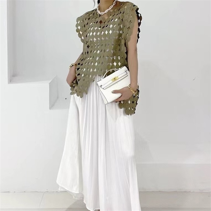 Picture of Multiplication Spot 2024 Korean-style Design Sense Hollow Irregular Vest Women's Loose Lazy Fashionable Stacked Blouse