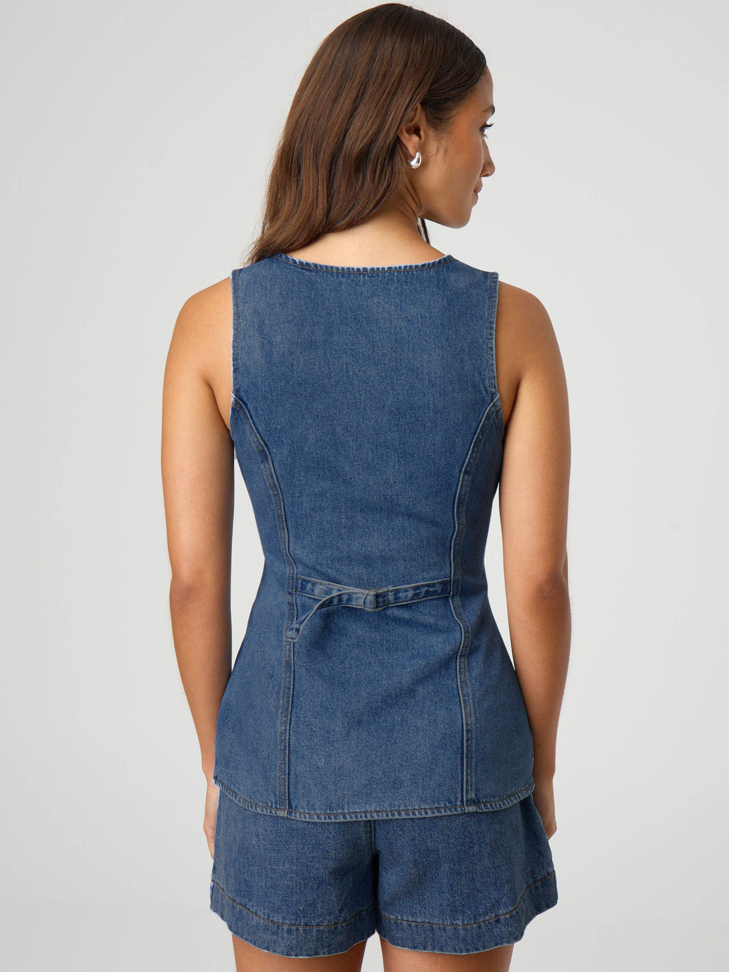 Picture of Vest New Amazon Independent Station European and American Fashion Sleeveless Tight Waist High Waist Loose Denim Shorts suit Women