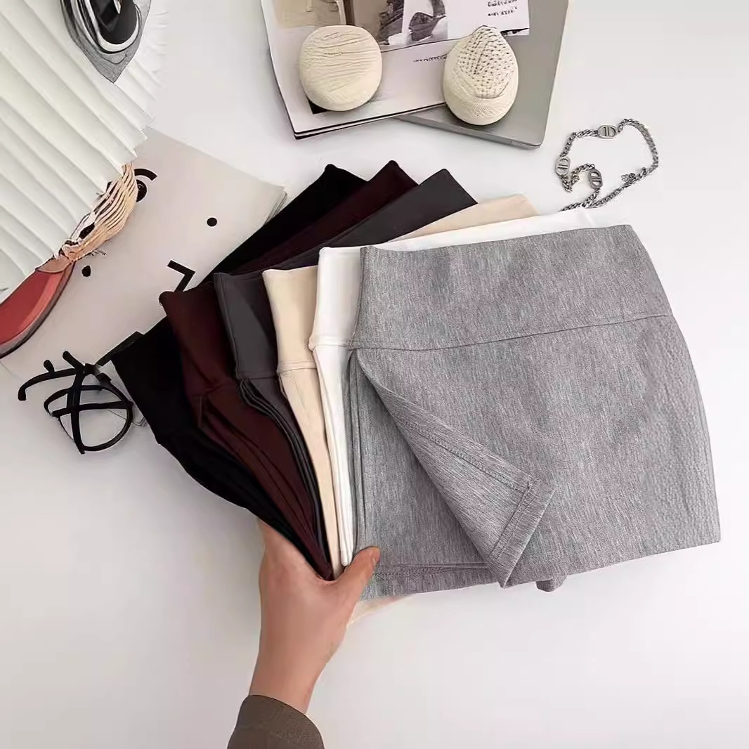 2025 summer black sporty skirt for women, design slit slimming pencil skirt, fashionable A-line casual short skirt