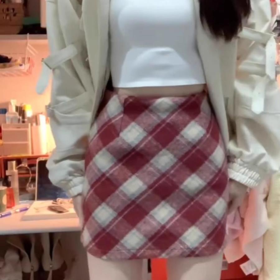 2024 Autumn and Winter A- Line Short Skirt All-Match Slimming High-Level Design Red High Waist Wool Skirt Women's Yellow Cotton