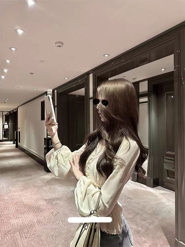 Wuuus Floating Lace Thin Elegant French Lace Shirt Women's Beautiful Puff Sleeve Top High-end Sense