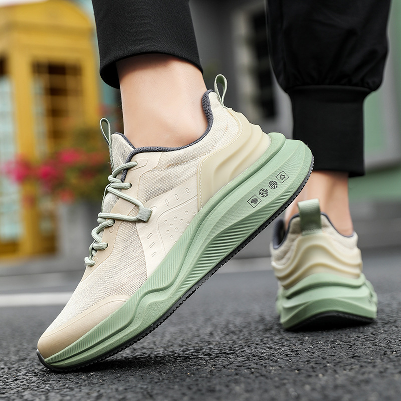 New mesh breathable deodorant non-slip running shoes wear-resistant soft bottom shock absorption men's sneaker couple