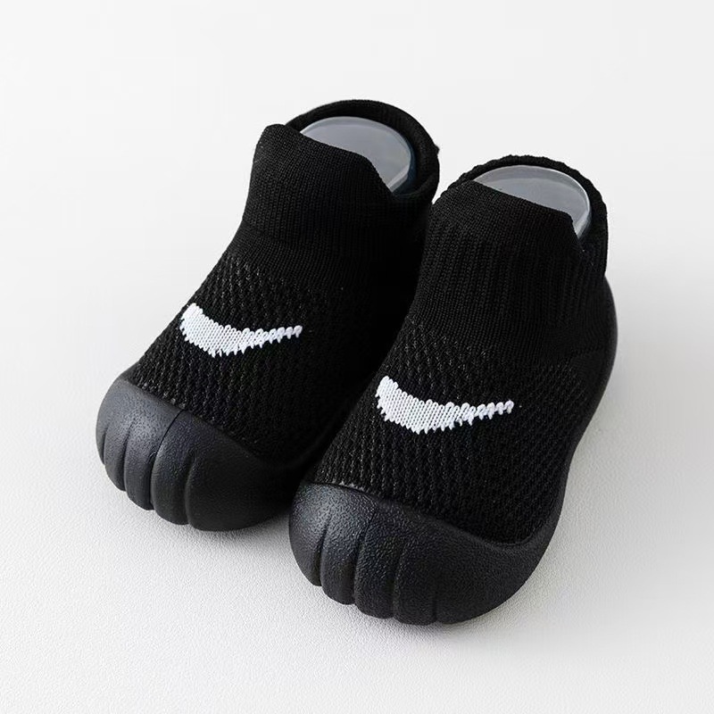 Picture of Spring and Autumn Baby Toddler Shoes, Soft Soles, Non-Slip, Men's and Women's Baby Shoes That Do Not Fall Off, 0-3 Years Old, Indoor Floor Shoes and Socks