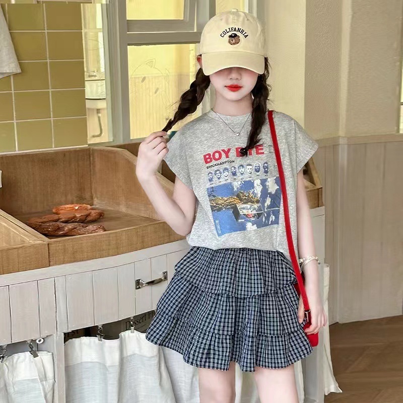 Picture of Cross-border Girls' Summer Casual suit 2025 New Style Girl's Children's Fashionable Short-sleeved T-shirt Short Skirt Set